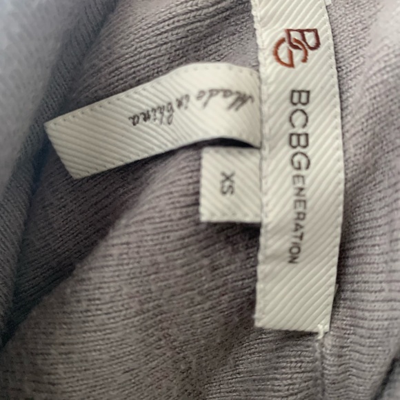 Gray string skirt or shirt - Picture 11 of 12